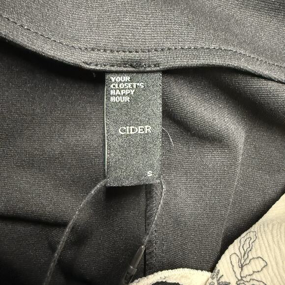 NWT Cider Halter Top Pant Set Women's Small Black/Cream Floral Suit Wide Leg NEW - Picture 5 of 11